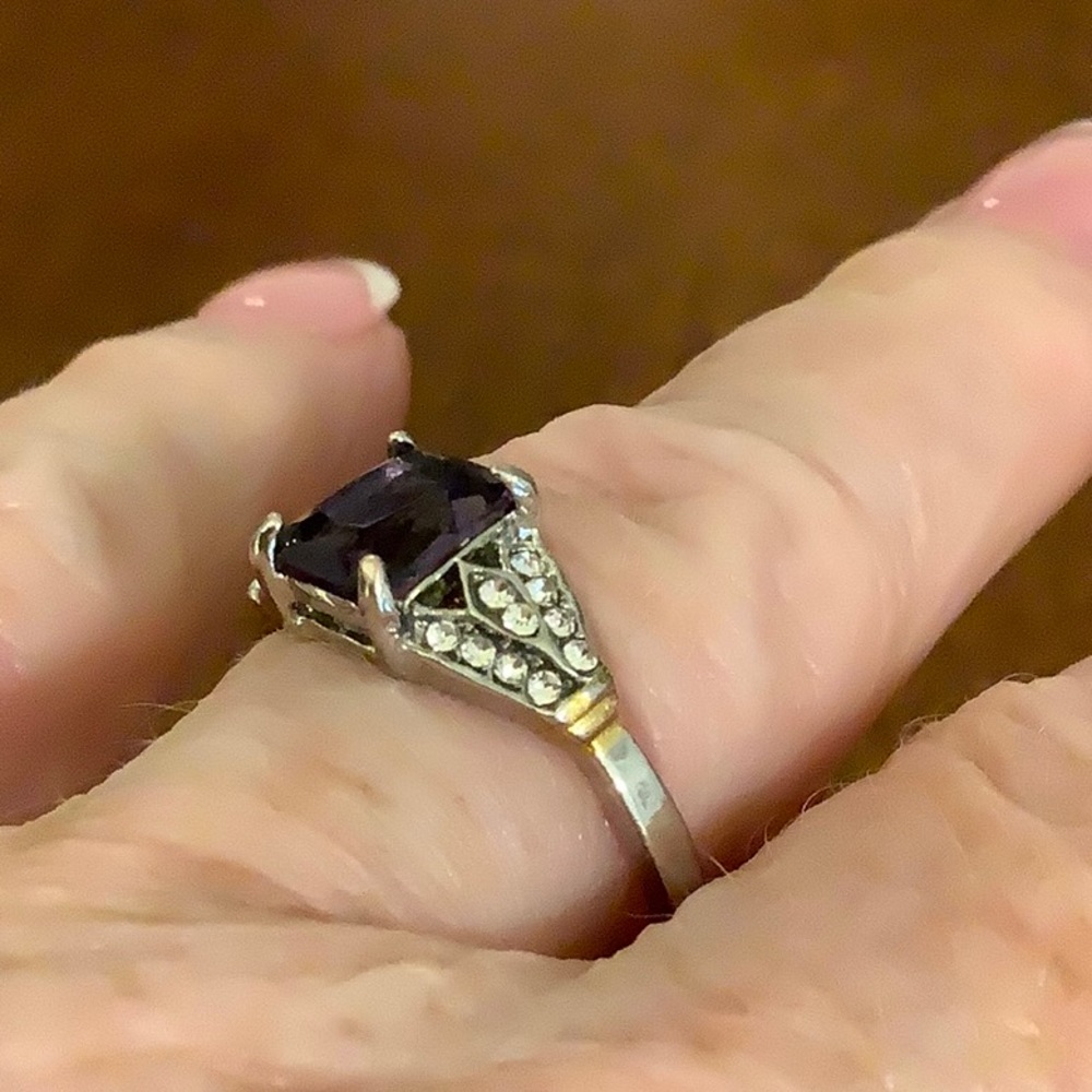 🦋 Fun fashion ring. - Picture 3 of 3